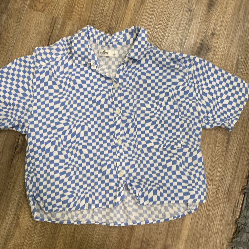 Button up - Picture 2 of 4